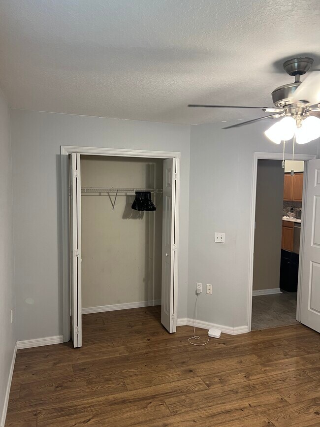 Building Photo - 1617 Broken Branch Dr