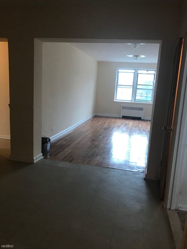 Building Photo - 3205 Grand Concourse