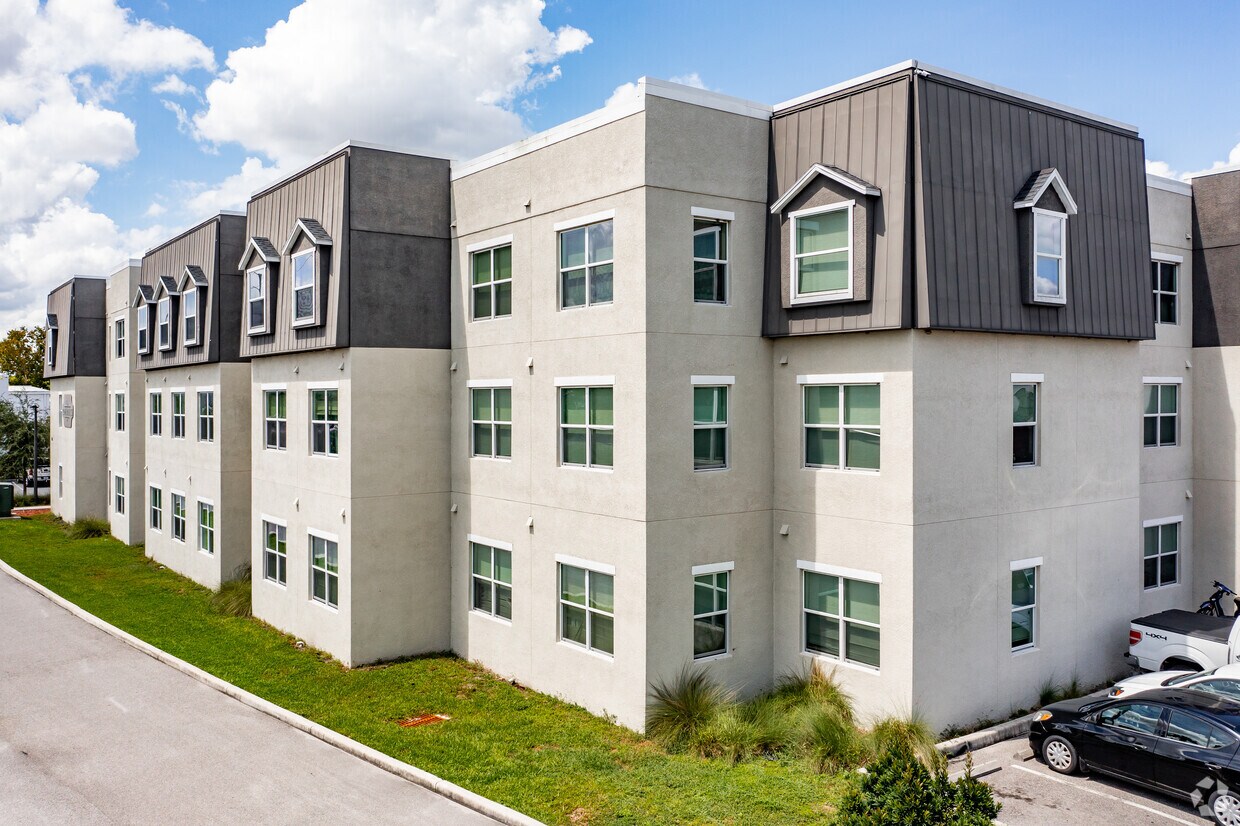 Mccoy Condominium Apartments in Orlando, FL