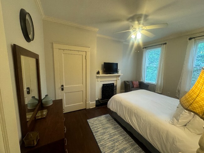 Foto del edificio - 339 Whitaker St