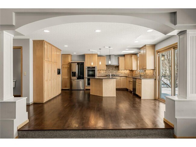 Foto del edificio - 8371 Passfield Turn