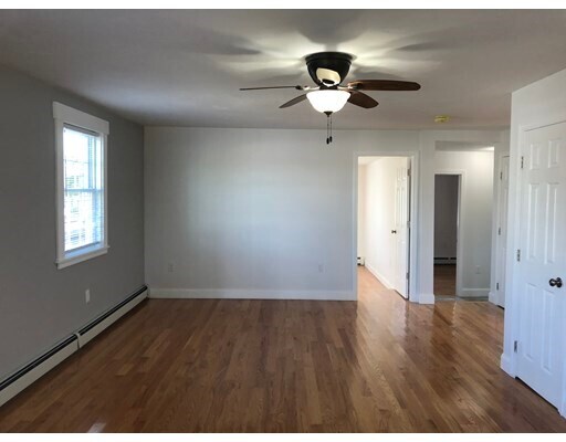 Foto del edificio - 571 Nantasket Ave