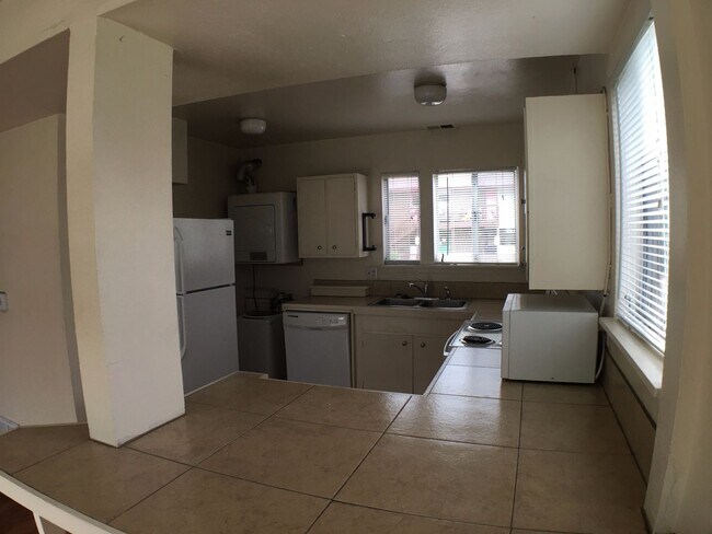 Foto del edificio - Seven Thirty, LLC (775)