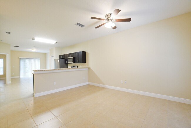 Foto del edificio - 517 Blackbird Ln