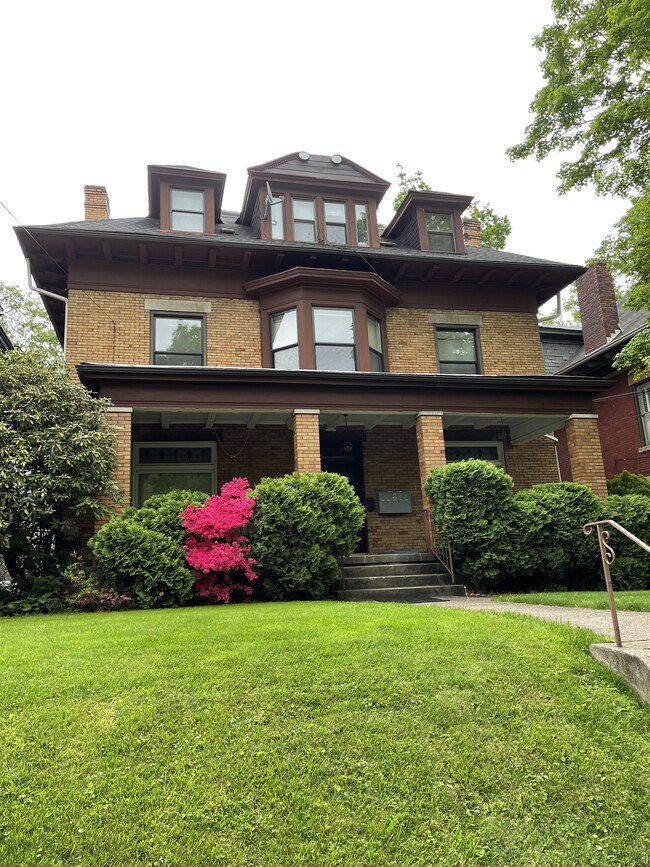 Building Photo - 341 S Aiken Ave