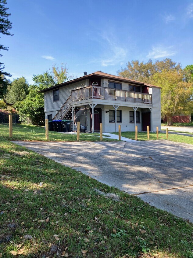 Foto principal - 901 Monroe Ct