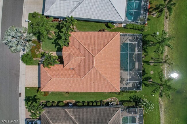 Foto del edificio - 20644 Dennisport Ln