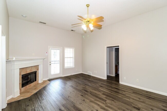 Building Photo - 7248 Bridgefield Dr