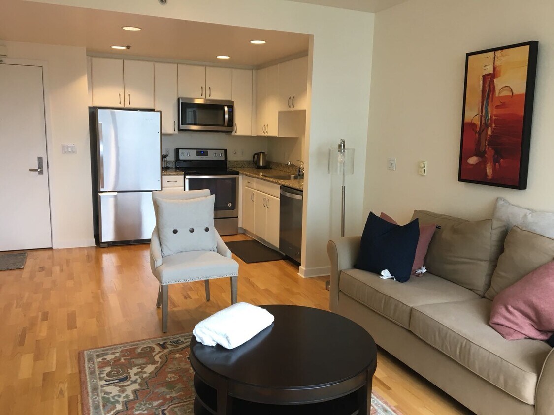 Open kitchen - 260 King St