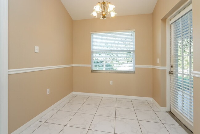 Foto del edificio - 5009 25th St E