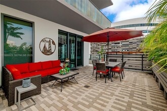 Building Photo - 2960 NE 207th St