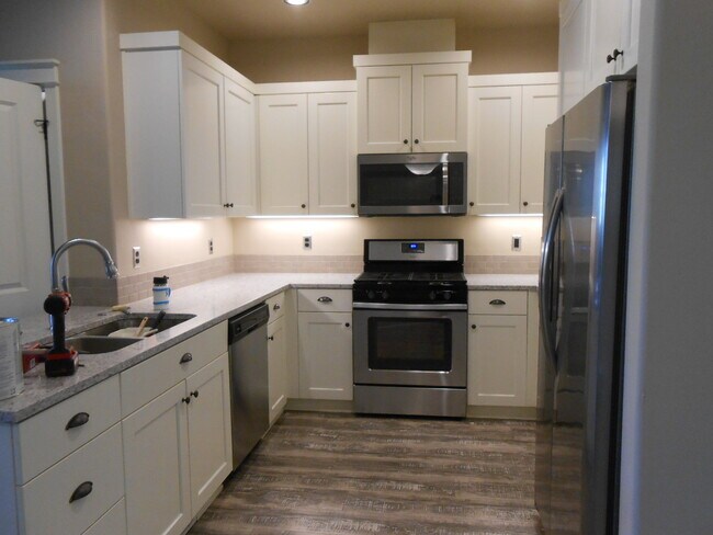 Foto del edificio - 20783 Boulderfield Ave