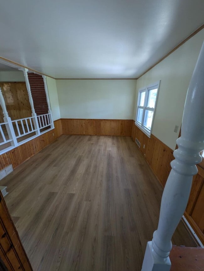 Building Photo - 2 bedroom 1 bath in Cheektowaga :