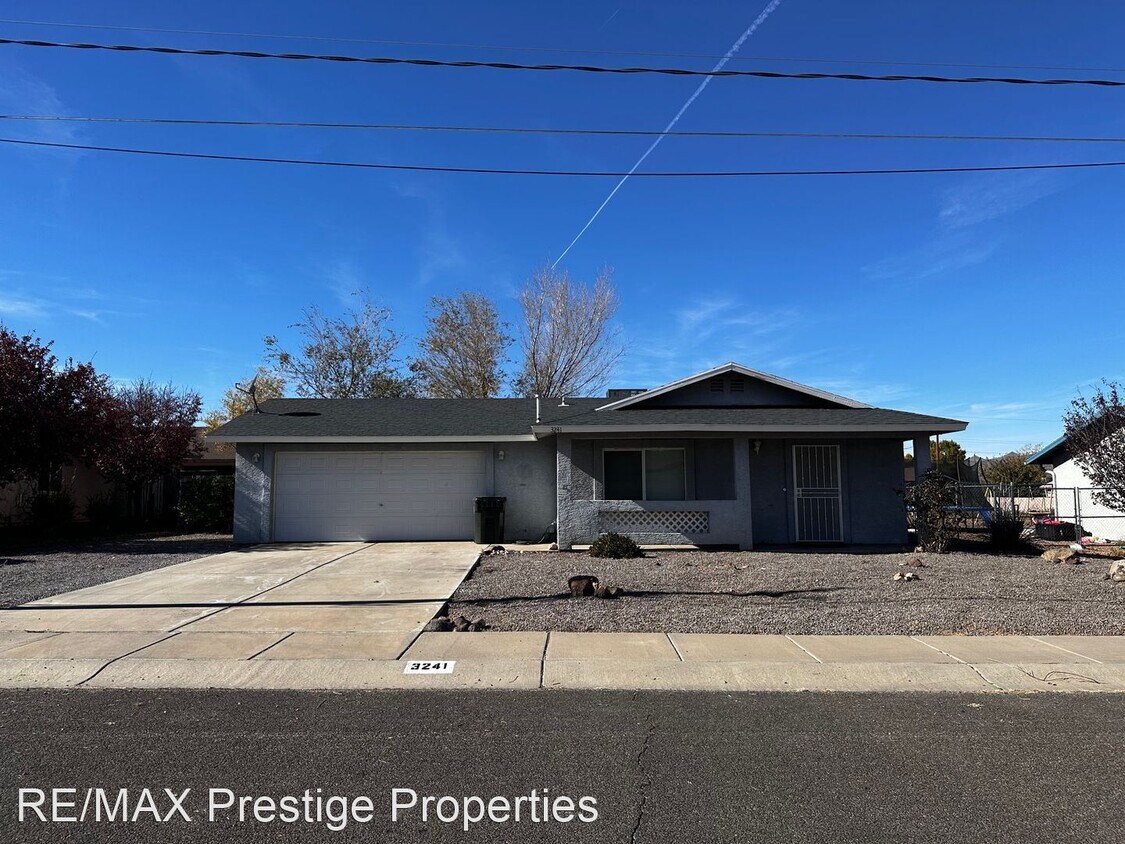 3241 N Apache St, Kingman, AZ 86401 House Rental in Kingman, AZ