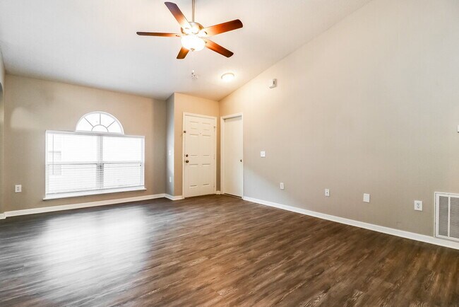 Foto del edificio - 30322 Pongo Way