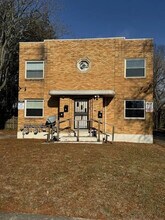 Building Photo - 321 W Norman Ave
