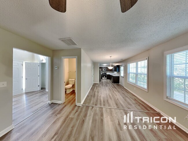 Building Photo - 105 Bainbridge Place Dallas GA
