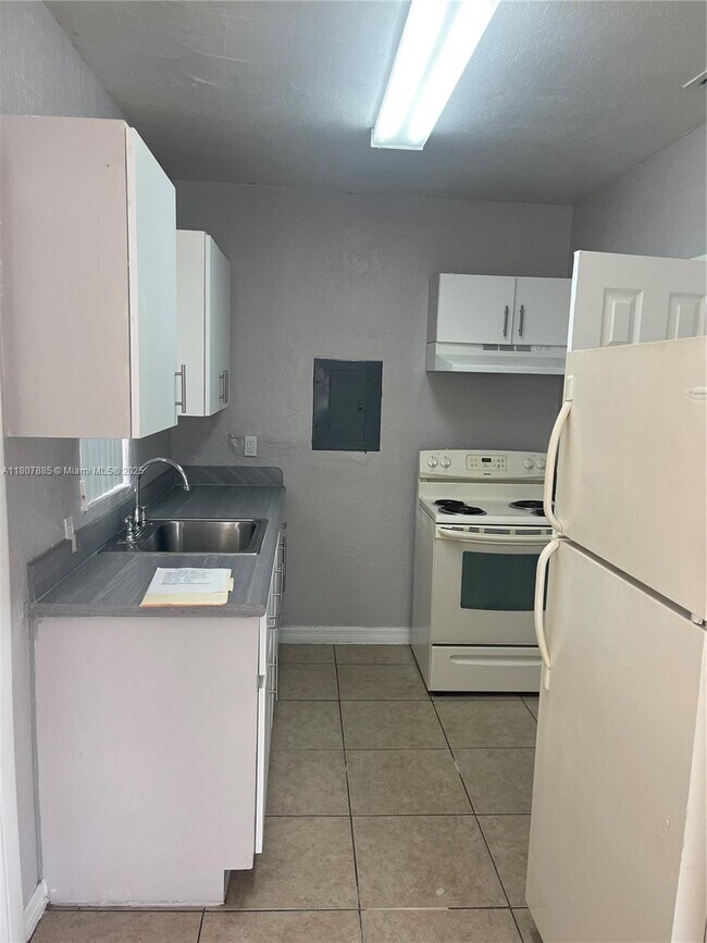 Foto del edificio - 135 NE 80th Terrace