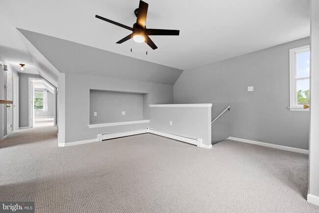 Building Photo - 862 Rolling Hills Rd