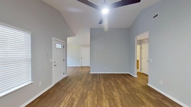 Building Photo - 4241 Sunglow Dr