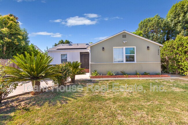 Building Photo - 19422 Welby Way