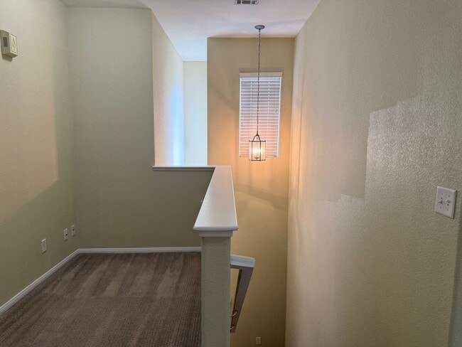 Building Photo - 2-story single-family home located in a ga...