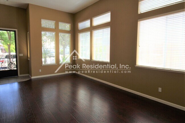 Building Photo - 4 br, 3 bath House - 8041 Ryan Taylor Way