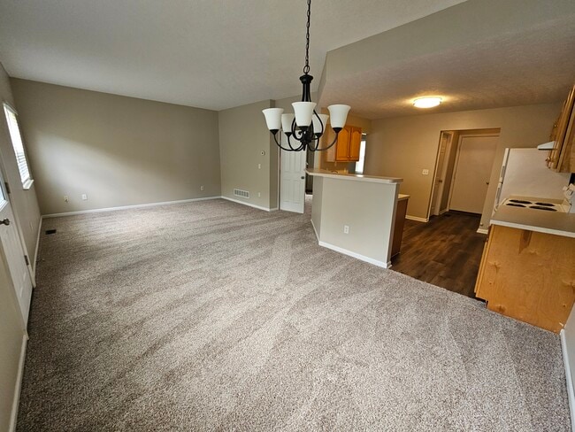 Living/Dining Room - 129 Courtright East Rd