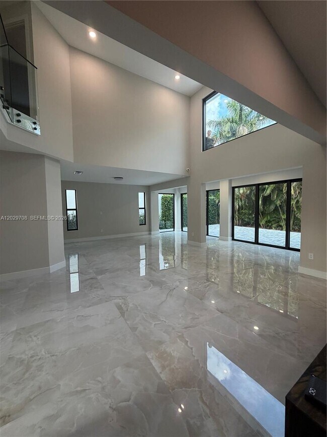 Foto del edificio - 4499 NW 93rd Doral Ct