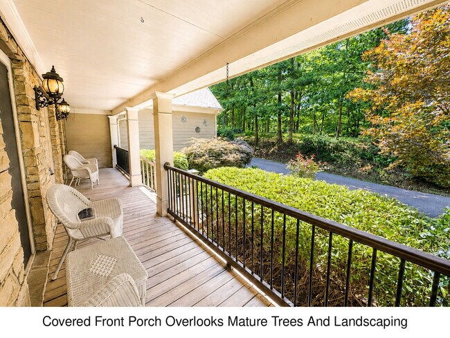Photo - Three Levels. Two Kitchens. Seven Bedrooms. Endless Possibilities. Apartment