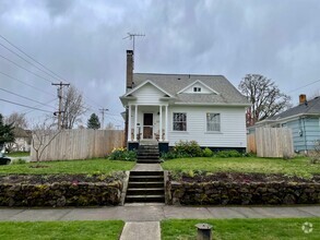 Building Photo - 2038 18th Ave