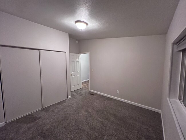 Foto del edificio - 916 4th St SE