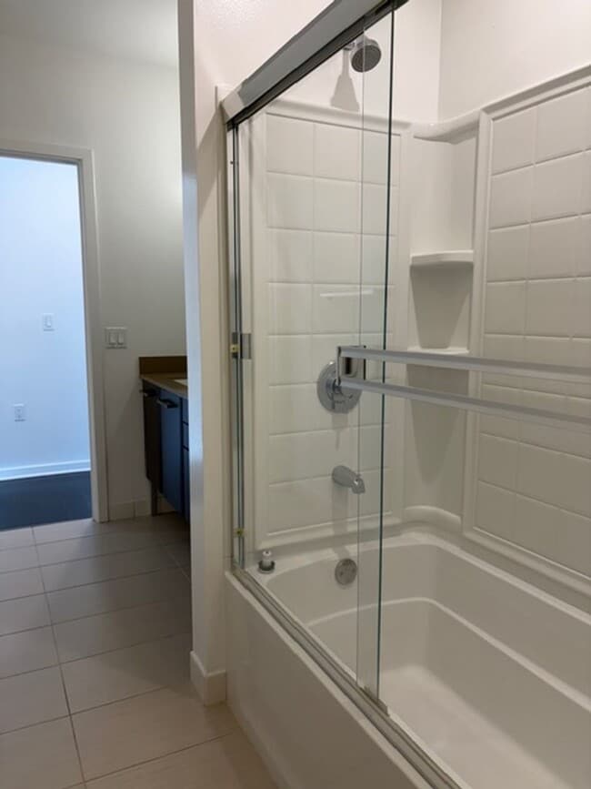 Interior Photo - 801 North