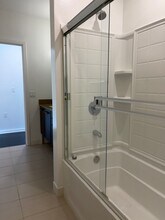 Interior Photo - 801 North