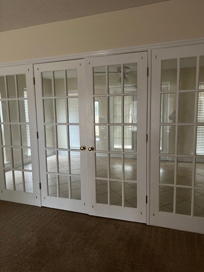 Foto del edificio - 148 Cobblefield Dr