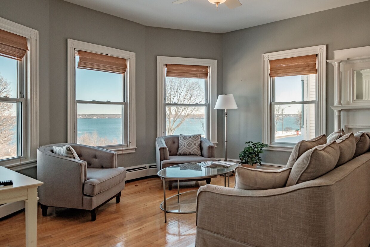 Sala de estar - 168 Eastern Promenade
