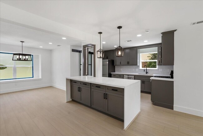 Foto del edificio - 3234 Cherry Springs Dr