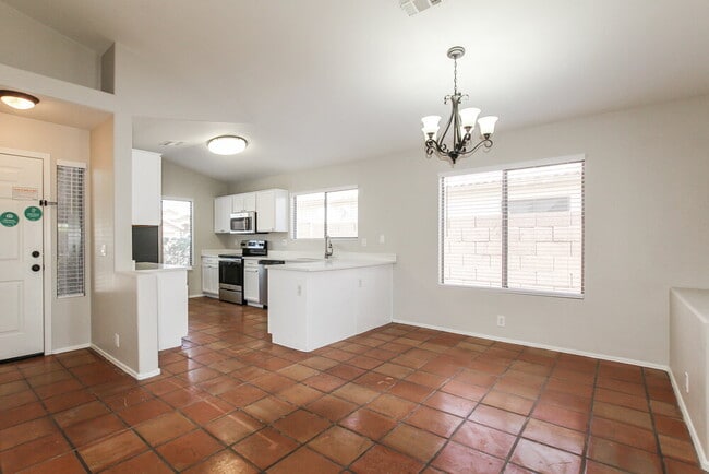 Building Photo - 8631 W Fargo Dr