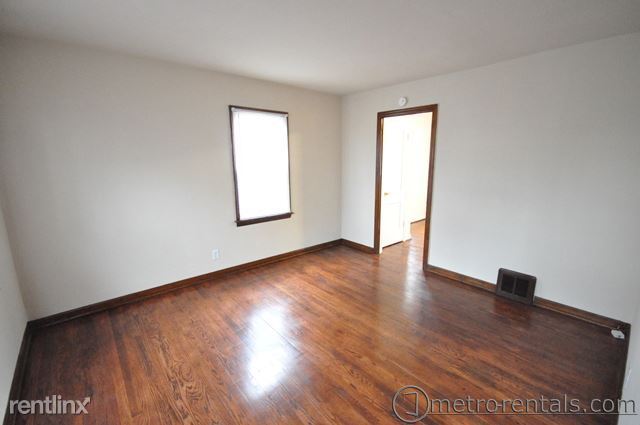 Building Photo - 2 br, 1 bath Townhome - 1192 King Ave