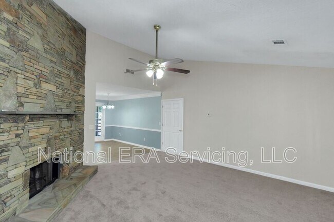 Foto del edificio - 30 Oaklake Ct