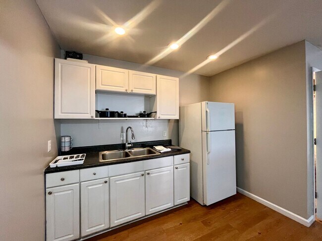 Foto del edificio - 332 Commerce Loop