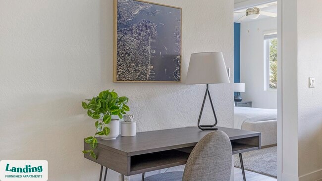 Foto del edificio - 10000 W Missouri Ave