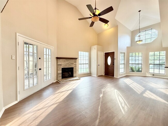 Building Photo - 30430 Arborg Dr