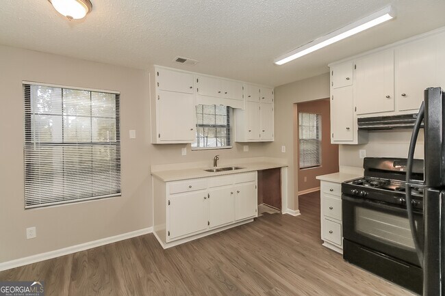 Foto del edificio - 3288 Timor Cir