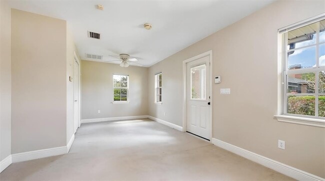 Building Photo - 12908 Star Country Ln