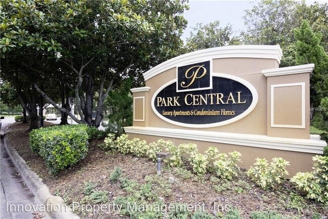 Building Photo - 2 br, 2 bath House - 2226 Metropolitan Way...