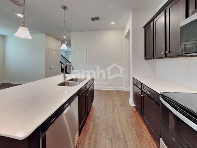 Foto del edificio - 3627 Windward Hls Blvd
