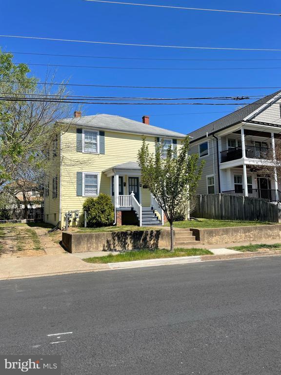 Building Photo - 1417 Hanover St