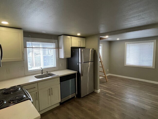 Dishwasher included - 2037 S 8th St