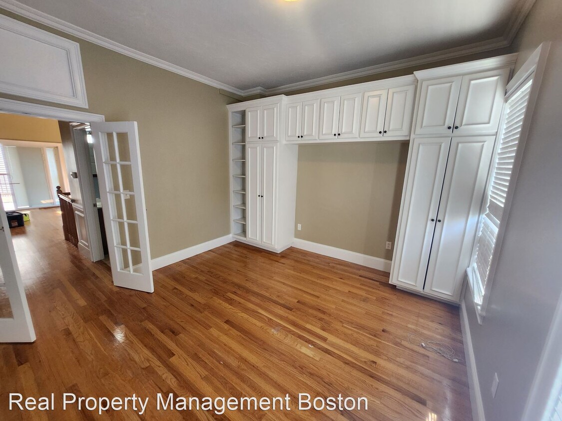Foto principal - 2 br, 2 bath House - 132 W 8th Street - Un...
